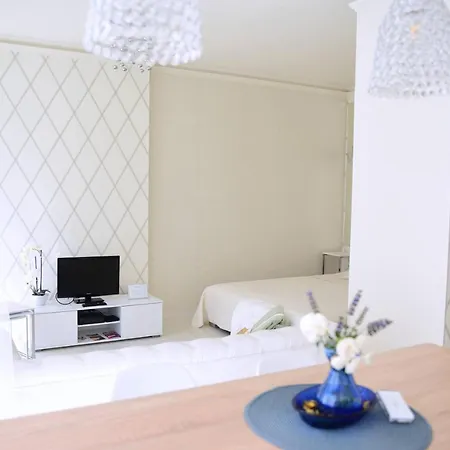Cloe Free Garage * Szeged
